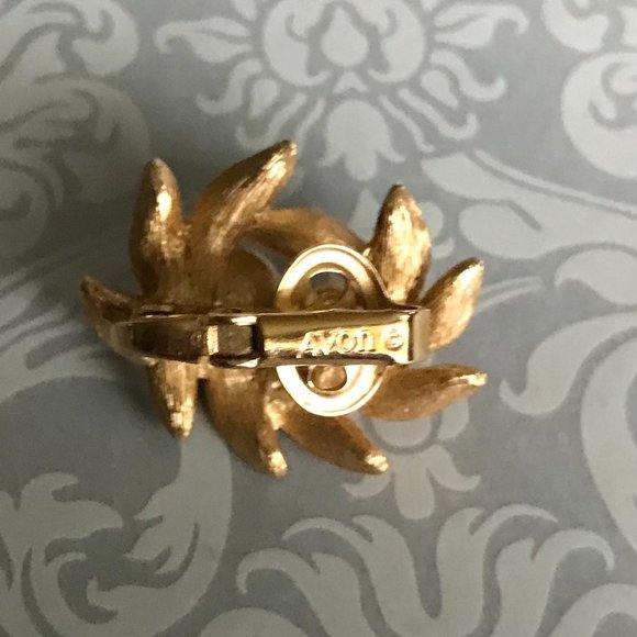 Vintage 1971 Avon Evening Creation Earrings - Picture 7 of 8